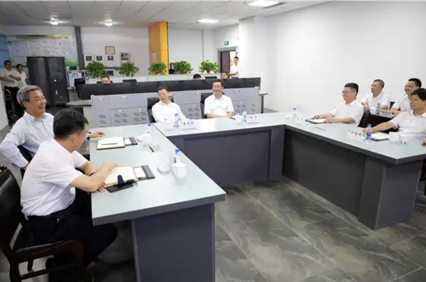 Kumpulan Pakar CNOOC melawat CNPC Jichai Power Company Limited untuk Penyiasatan dan Penyelidikan CNOOC Expert Group visited CNPC Jichai Power Company Limited for Investigation and Research